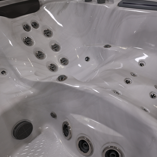 Finding the Perfect Hot Tub with Underwater Jets: A Guide to Sundance® Spas