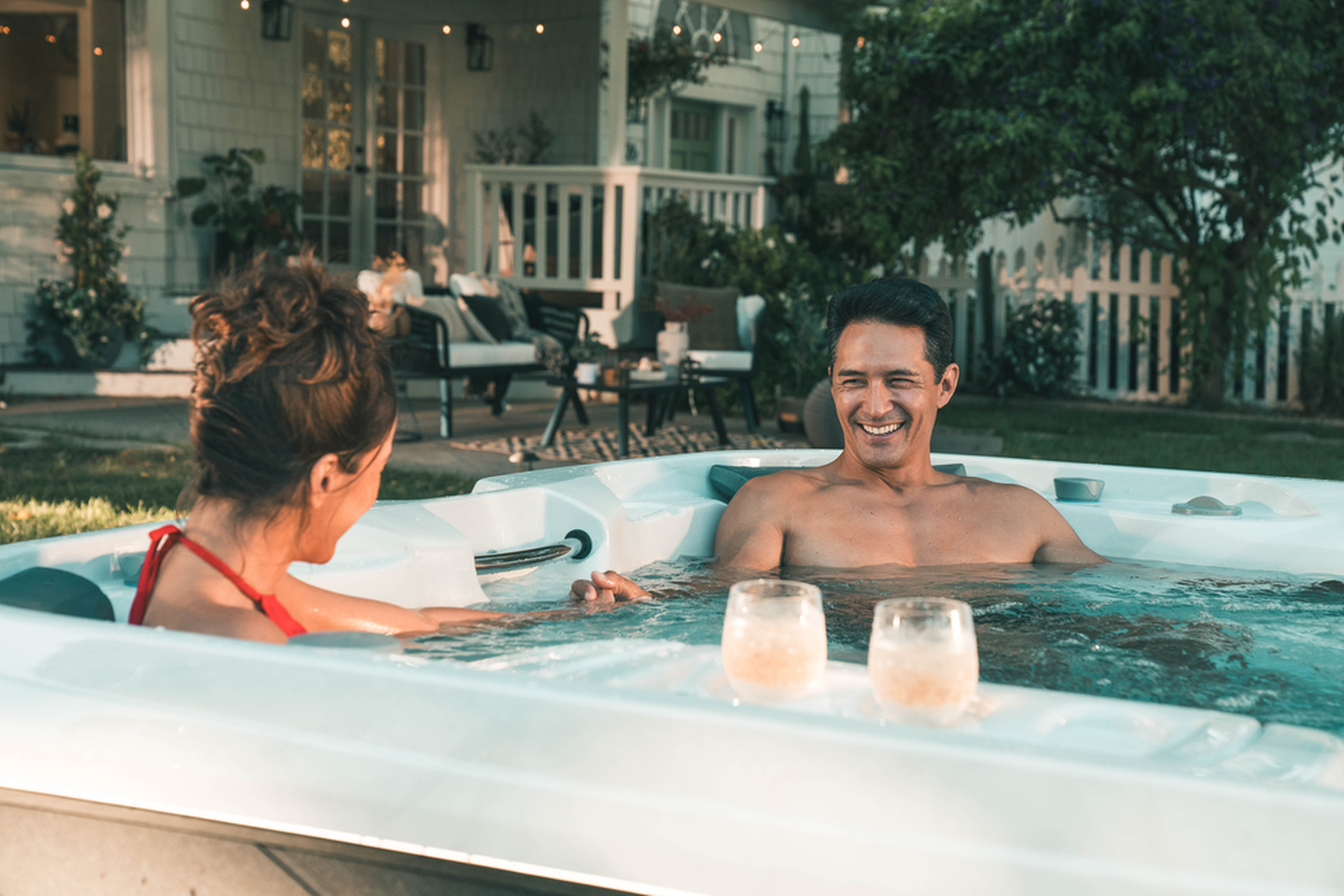 average height of a hot tub