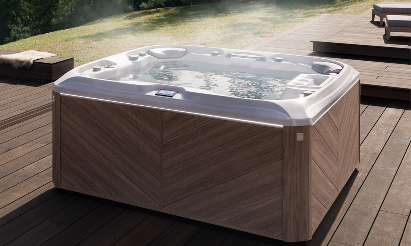 sundance spas cost